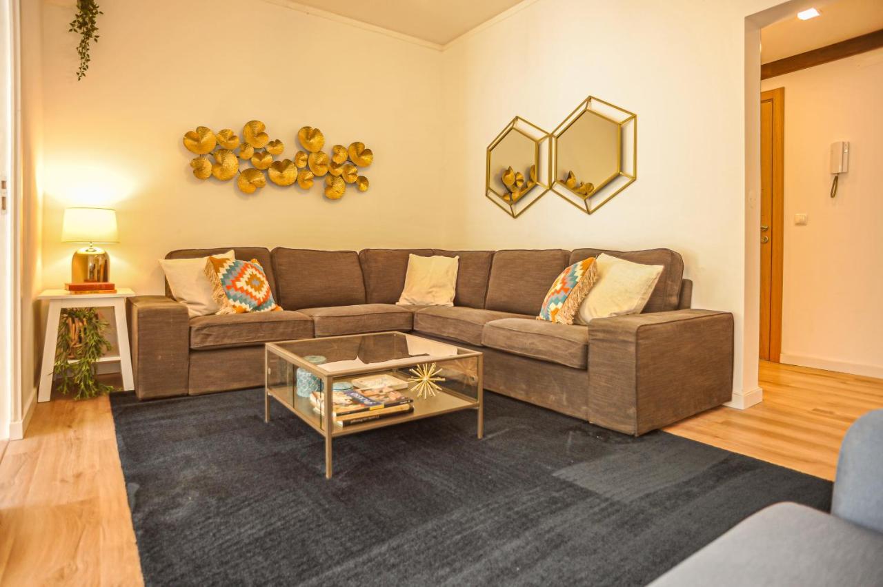 Guesthouse Marques De Pombal - 8 Bedroom Apartment Lisboa Kültér fotó
